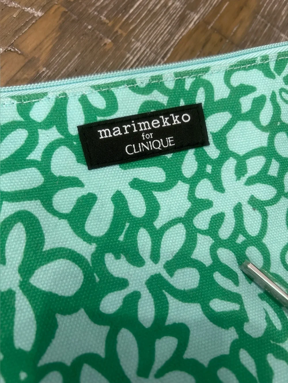 Marimekko for Clinique small make up bag set